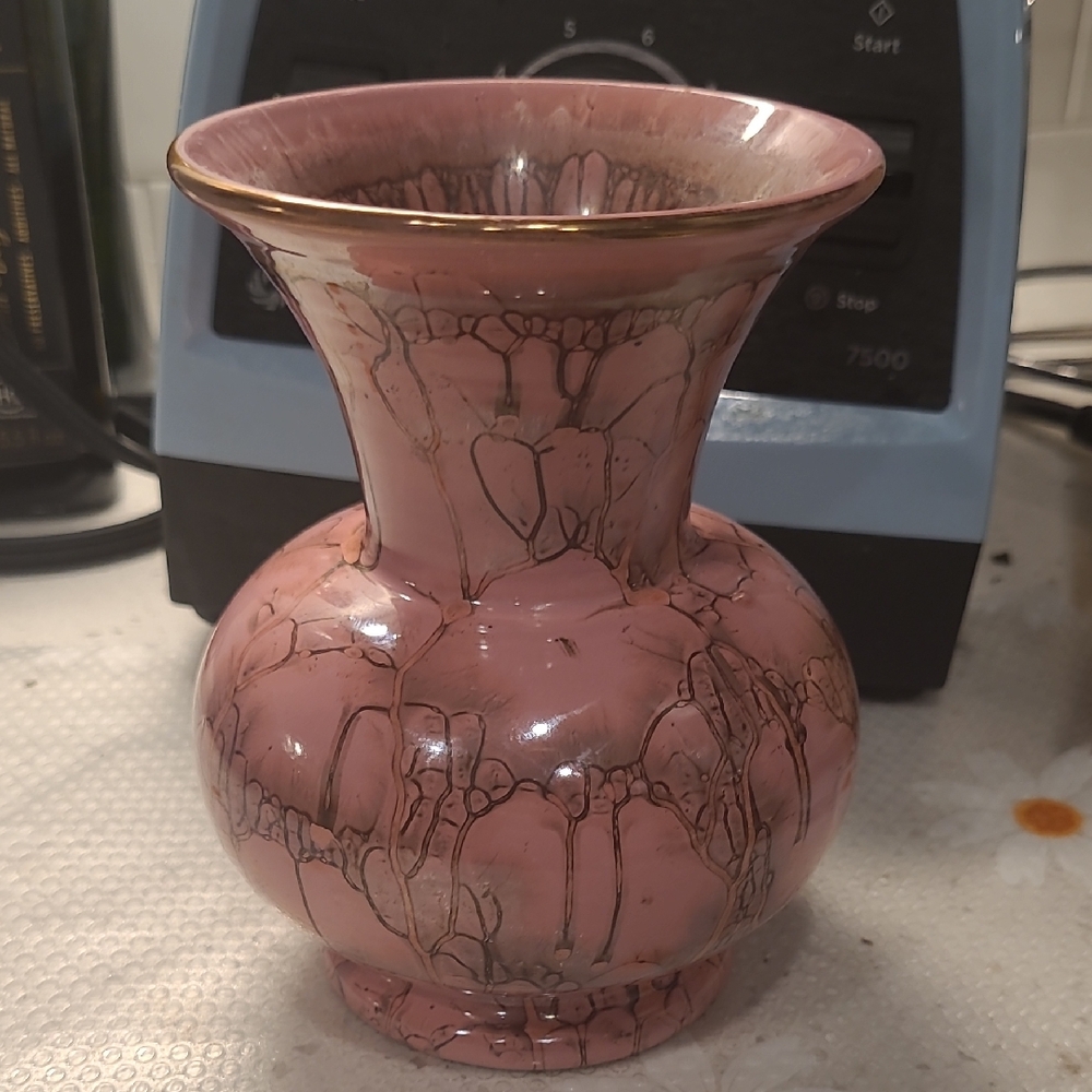 Gouda Elegant Pink and Gold Vase